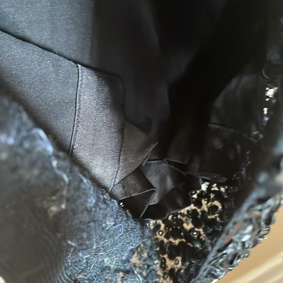 Parker Black Label Black Red Sequin Cap Sleeve V Neck Mini Dress - Picture 6 of 10